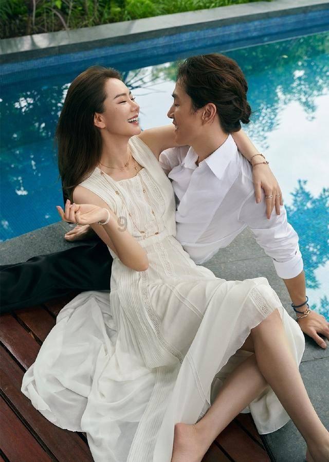 50岁闫学晶保养好如30岁,迷人孩子抢镜,他的近照曝光