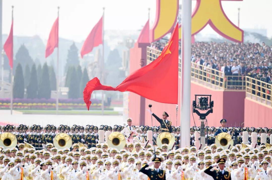 膜一姐说隐形车衣:质保5年VS质保10年,有什么区别?@新车车主