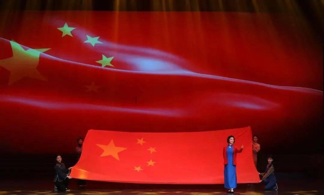 跳跃的立方体